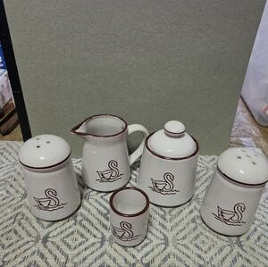 Vtg Schwans Stoneware Set